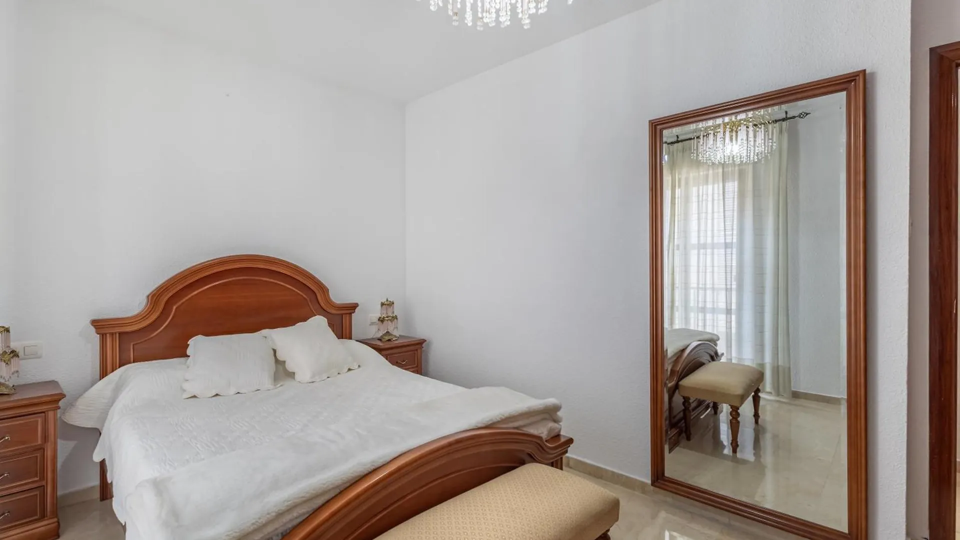 Dreaming Apartment Dona Luisa - Free Parking Granada 0*,  España